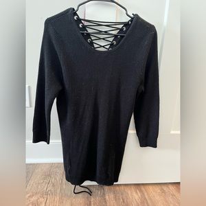 Black long sleeves sweater